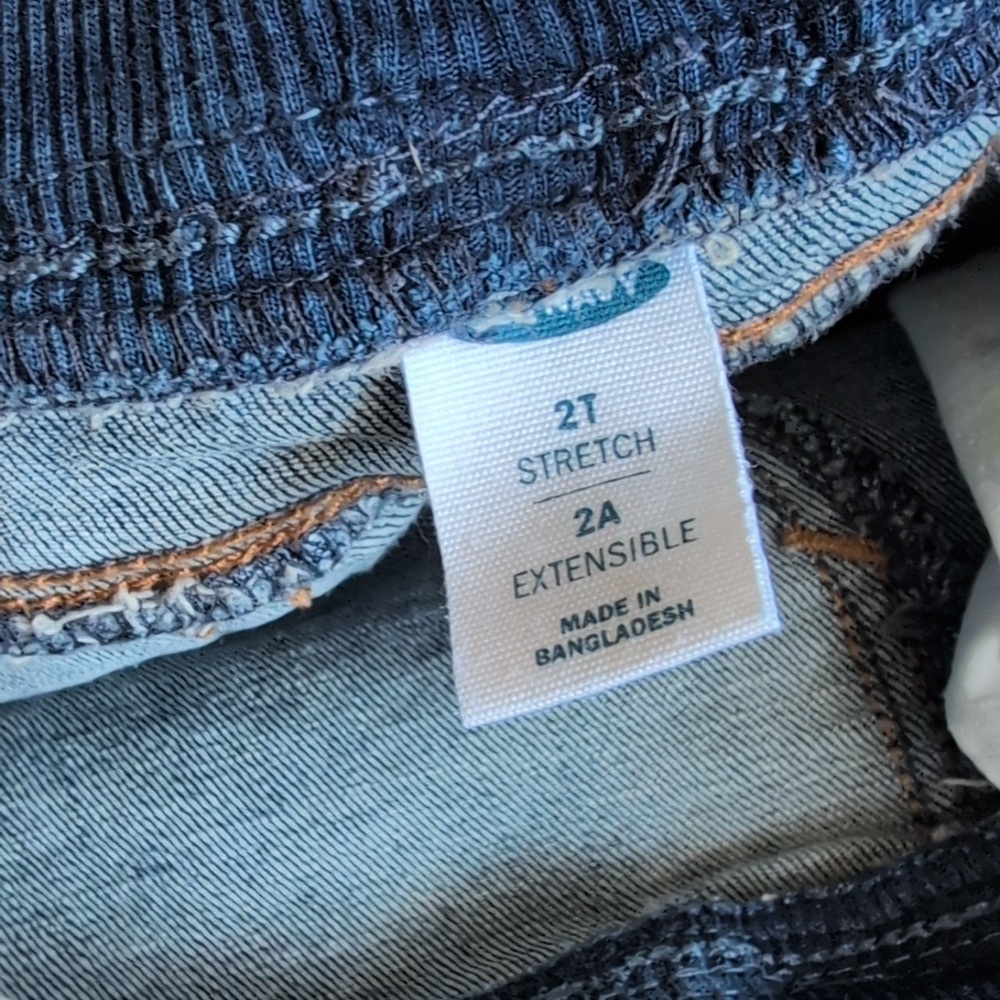 old navy pull-on stretch denim raw hem shorts with functional drawstring 2T boys - Picture 3 of 5
